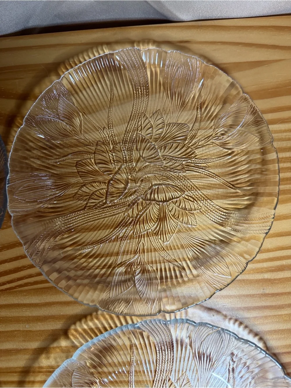 Vintage Arcoroc France Canterbury Crocus Glass 7.5” Bread Plates Set of 4 MCM